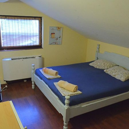Hostel Bed N Beer Belgrade Exterior photo